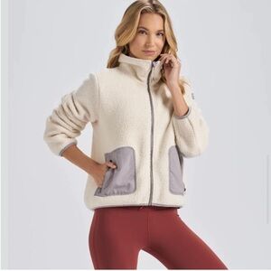 Vuori Alpine Sherpa Fleece